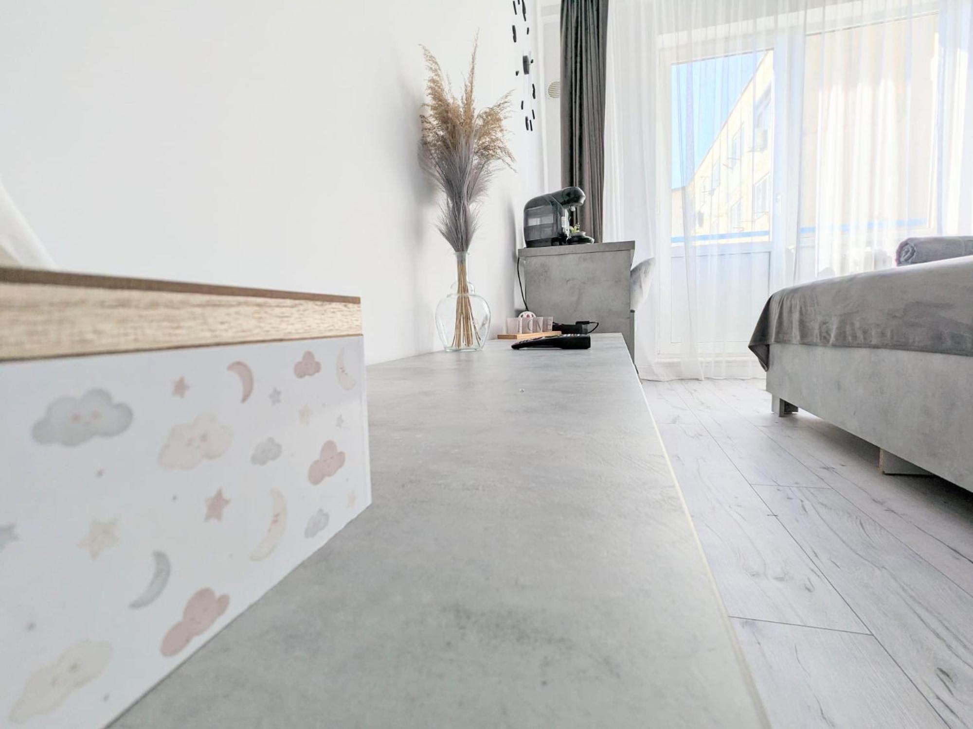Apartment Ts